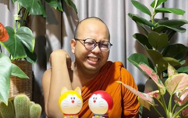 With laughter and slang, Buddhist monk proves a hit with LGBTQ+ Thais