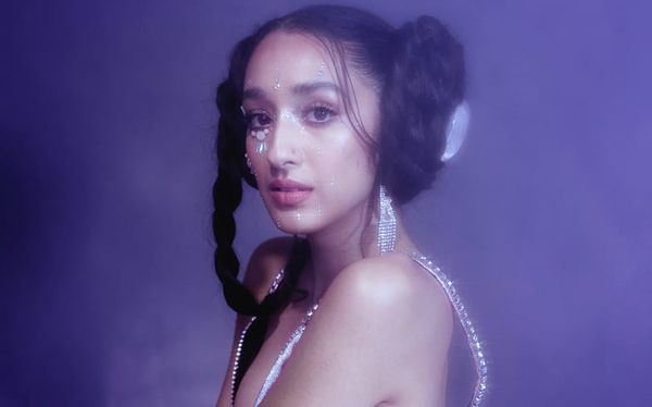Raveena’s delicate songwriting shows there’s power in vulnerability