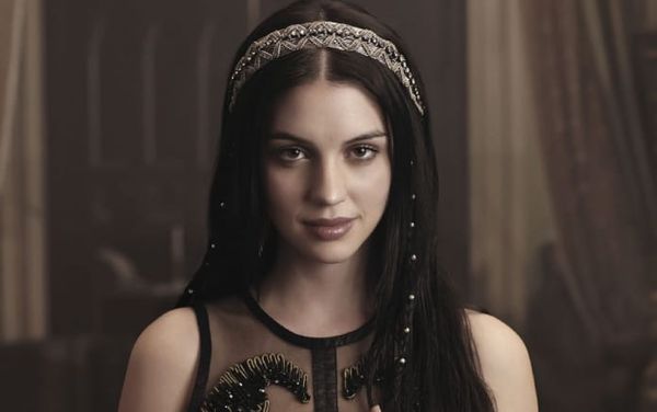Reign and Teen Wolf star Adelaide Kane comes out as bisexual