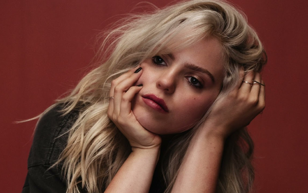 Reneé Rapp announces Everything To Everyone deluxe EP