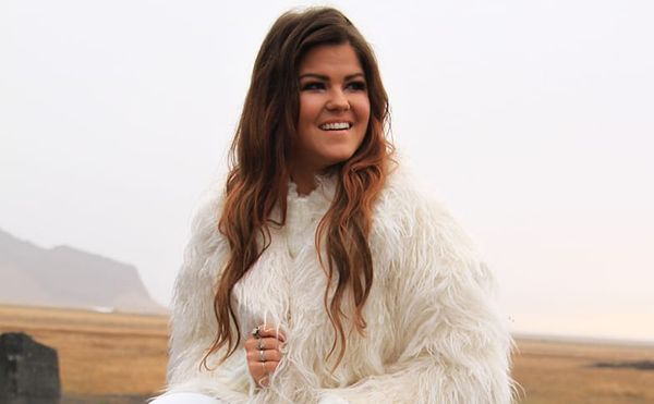 Saara Aalto teams up with Mermaids for inspiring new single