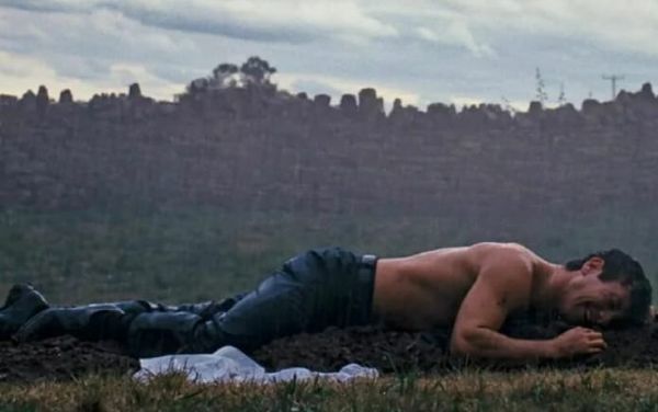 Saltburn’s Barry Keoghan improvised the erotic grave scene: “It moved the story forward”