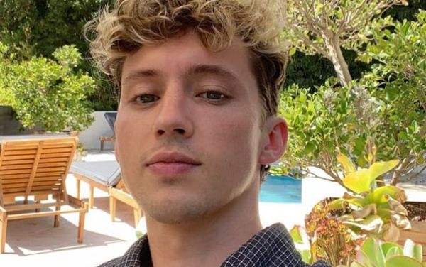 Troye Sivan’s Miami performance was abruptly shutdown by city