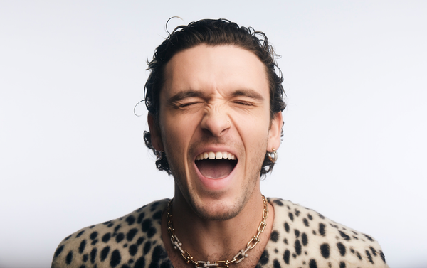 Lauv releases new single Love U Like That