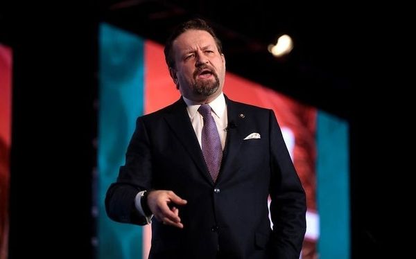 Former Trump adviser thinks that LGBTQ characters will “destroy” Star Wars