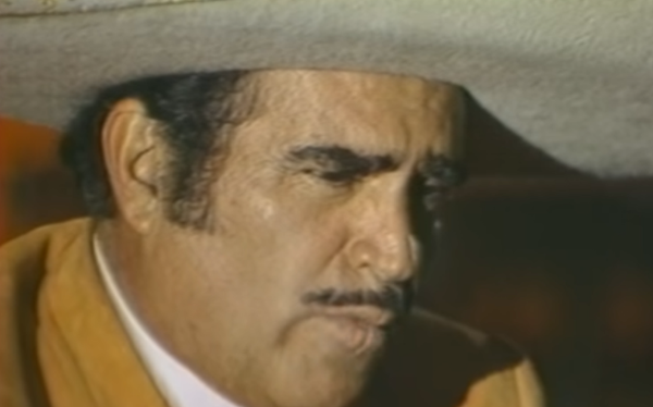 Mexican singer Vicente Fernández reportedly rejected organ transplant in case the donor was gay