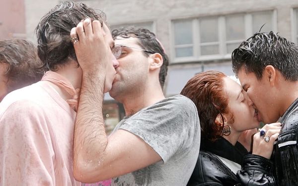 Voices4 stage New York City queer kiss-in to stop anti-LGBTQ purges