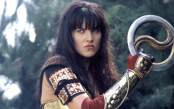 Lucy Lawless effortlessly shuts down Kevin Sorbo’s “antifa” theory