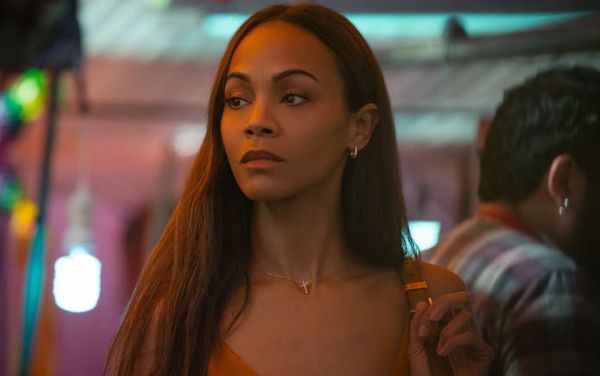 “Girls are such better kissers”: Zoe Saldaña gets candid about her first queer kiss