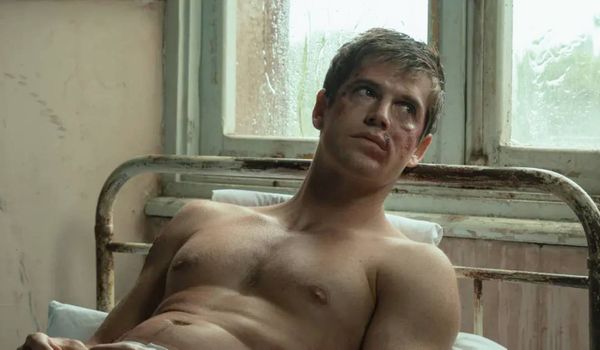 La bola negra: Did Miguel Bernardeau really bare all in his viral nude scene?