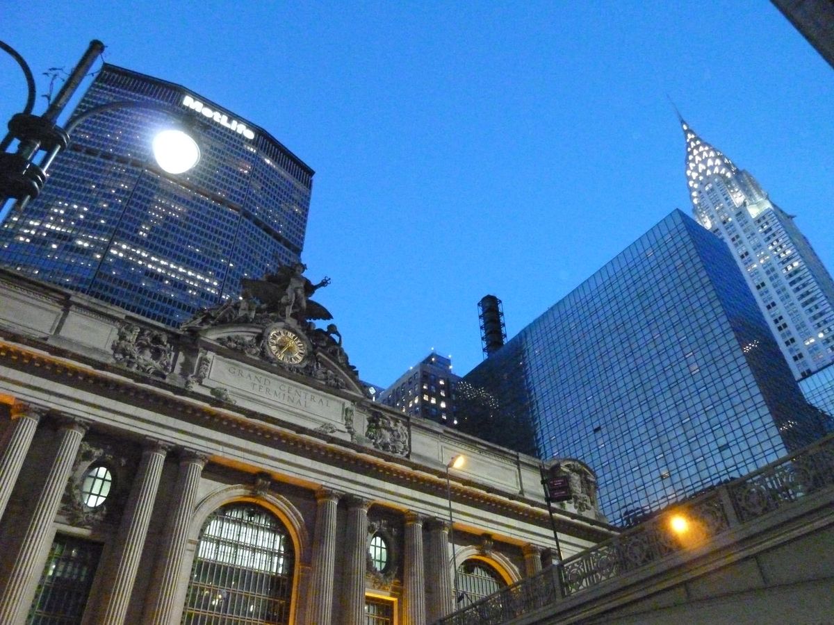 Wall Street Close - Mo, 10.8.26
