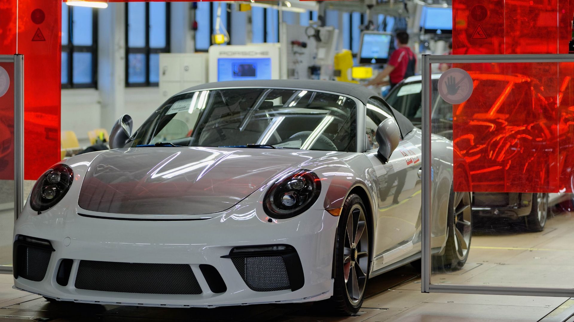 Auctioned Porsche 991 Generates $1 Million For US COVID-19 Relief