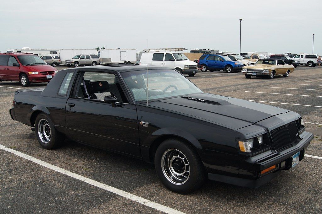 <img src="1987-buick-grand-national-2.jpg" alt="1987 Buick Grand National">