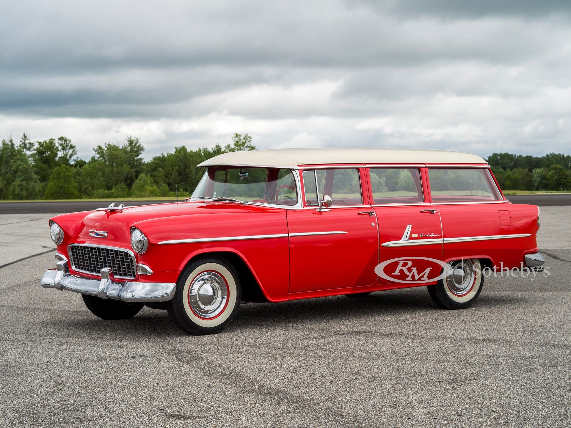 <img src="1955-belair.jpg" alt="1955 Chevrolet Bel Air Beauville">
