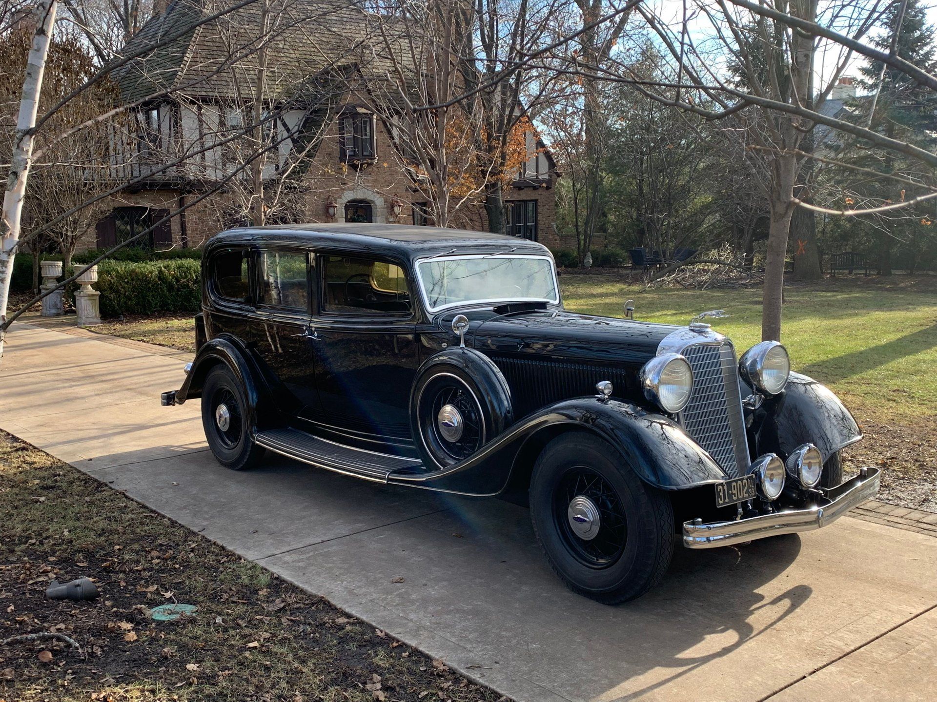Motorious Segment Winner: 1933 Lincoln Limo Has A Mindblowing