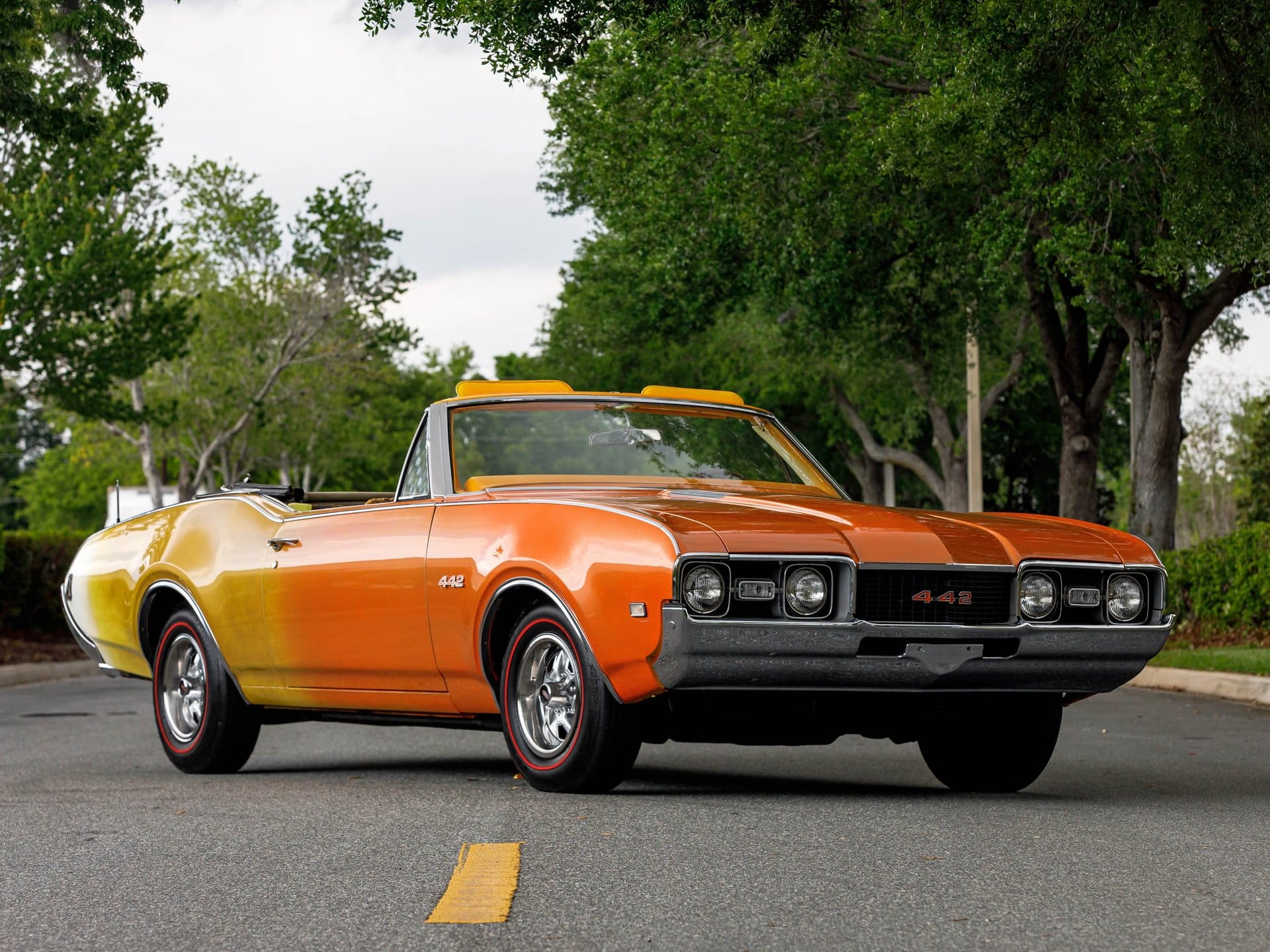 1968 Oldsmobile 442 Mod Rod concept convertible in bronze