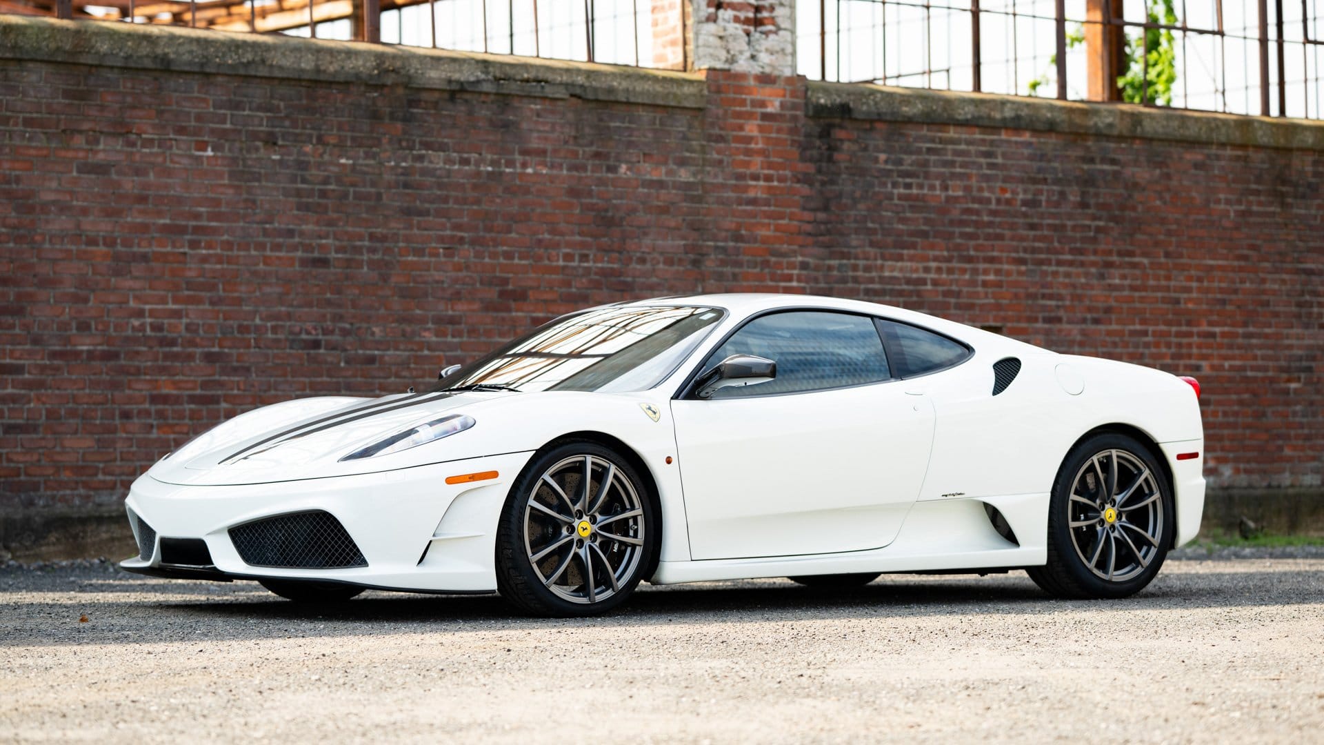 2009 Ferrari 430 Scuderia in Bianco Avus