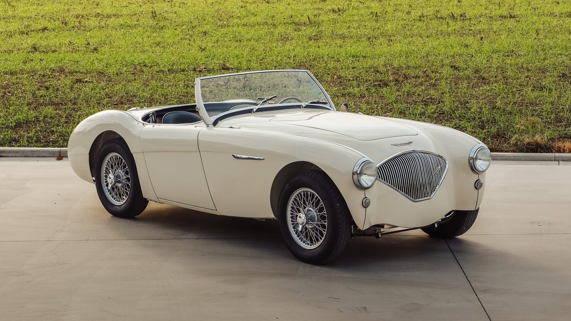 1956 Austin-Healey 100-4 BN2 roadster
