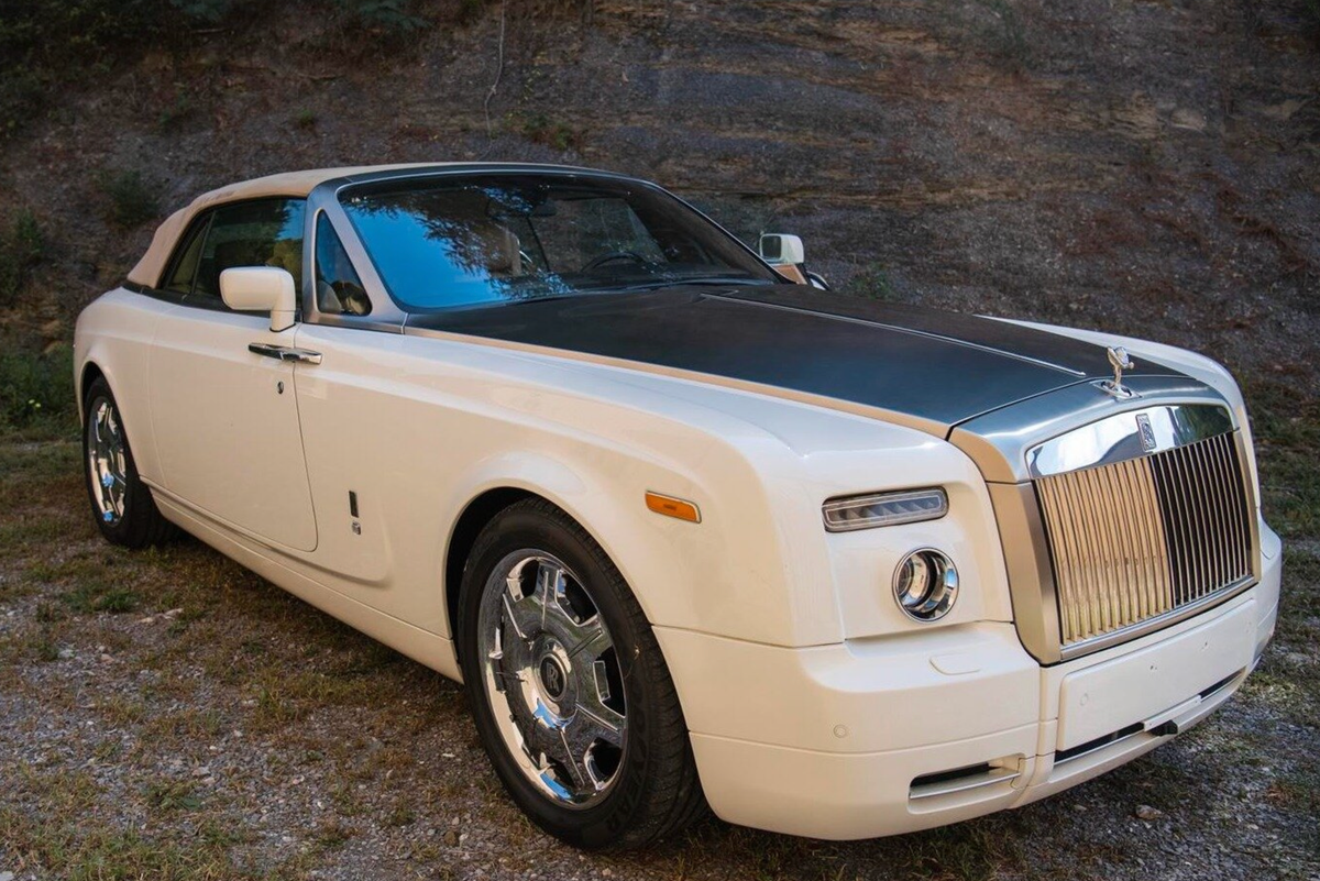 This Stunning Rolls Royce Phantom Drophead Coupe