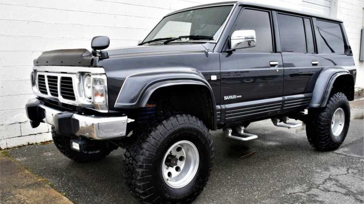 1991-nissan-safari-4wd.jpg