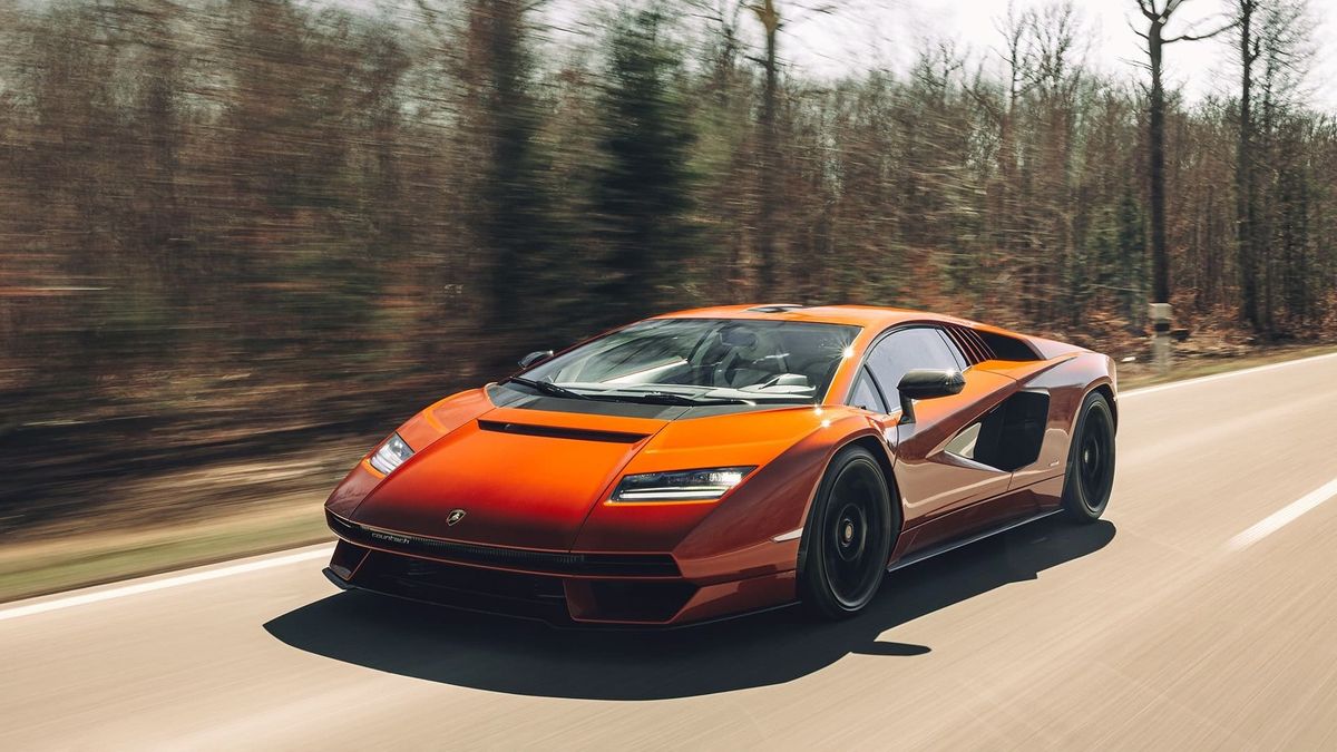 One-of-One 2022 Lamborghini Countach LPI 800-4