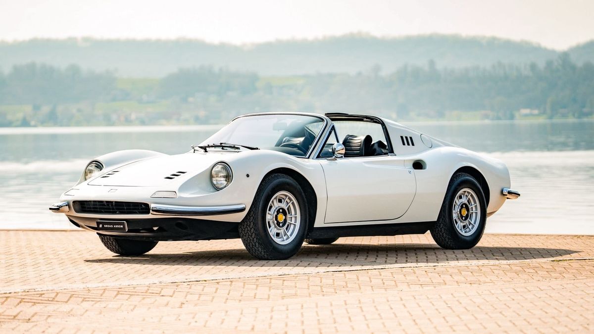 1973 Ferrari Dino 246 GTS Emerges as Rare, Award-Winning Example
