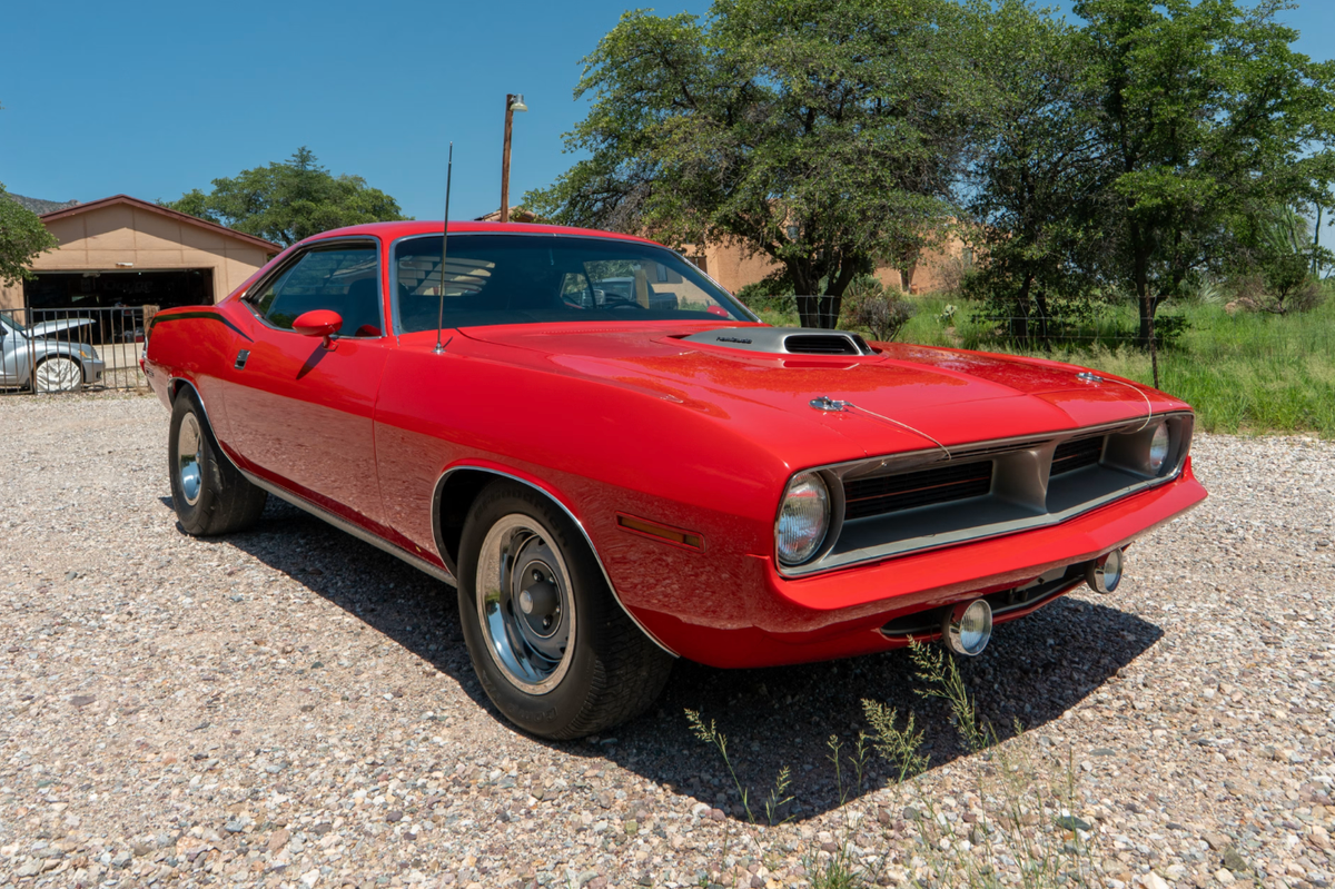30-Years-Owned 1970 Hemi 'Cuda 4-Speed Bids Past $78K