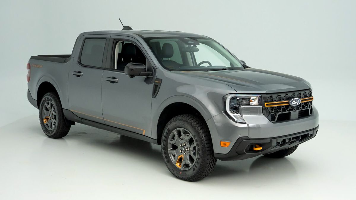 2026 Ford Maverick Tremor With Bonus Tickets — photo 1 of 7