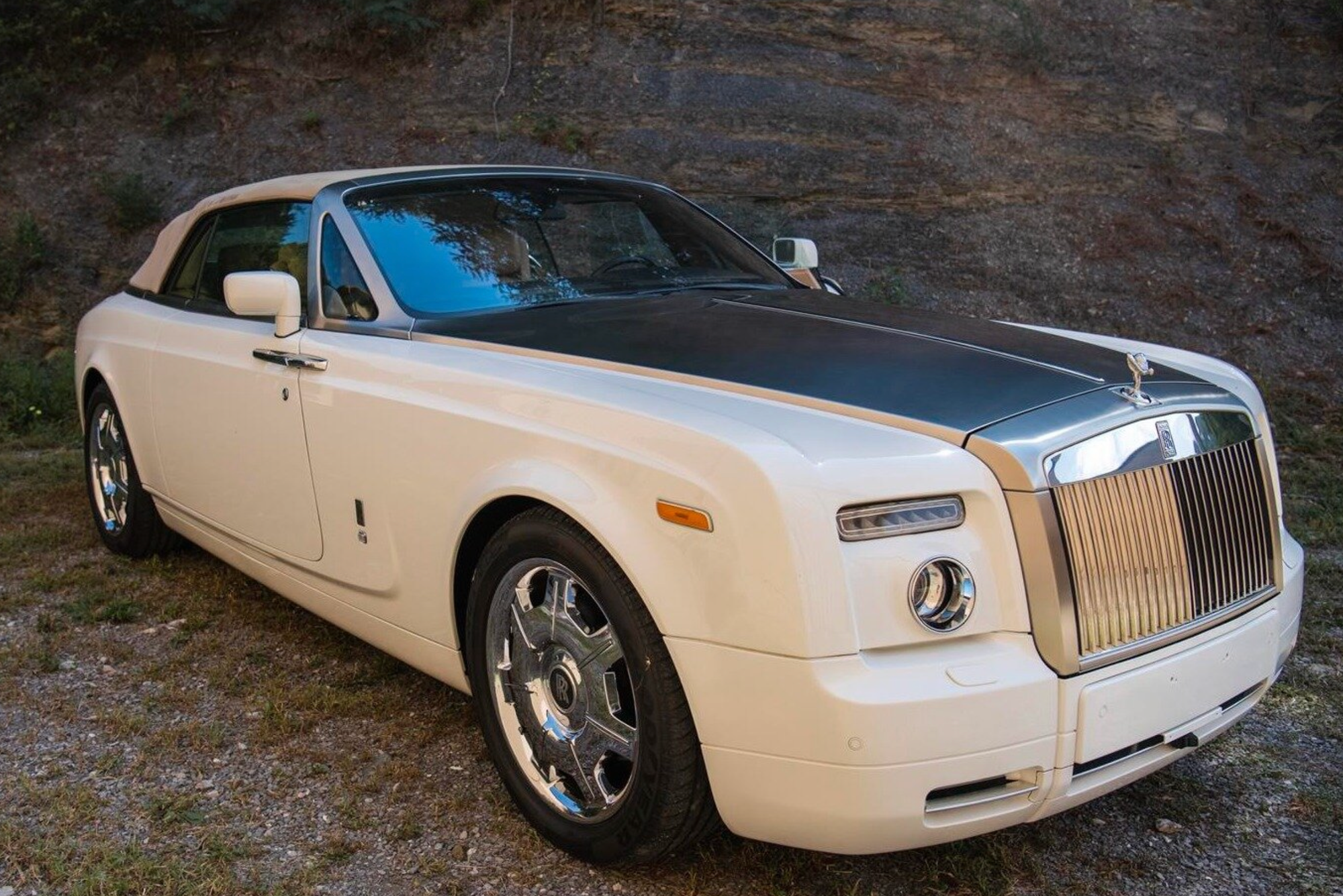 This Stunning Rolls Royce Phantom Drophead Coupe