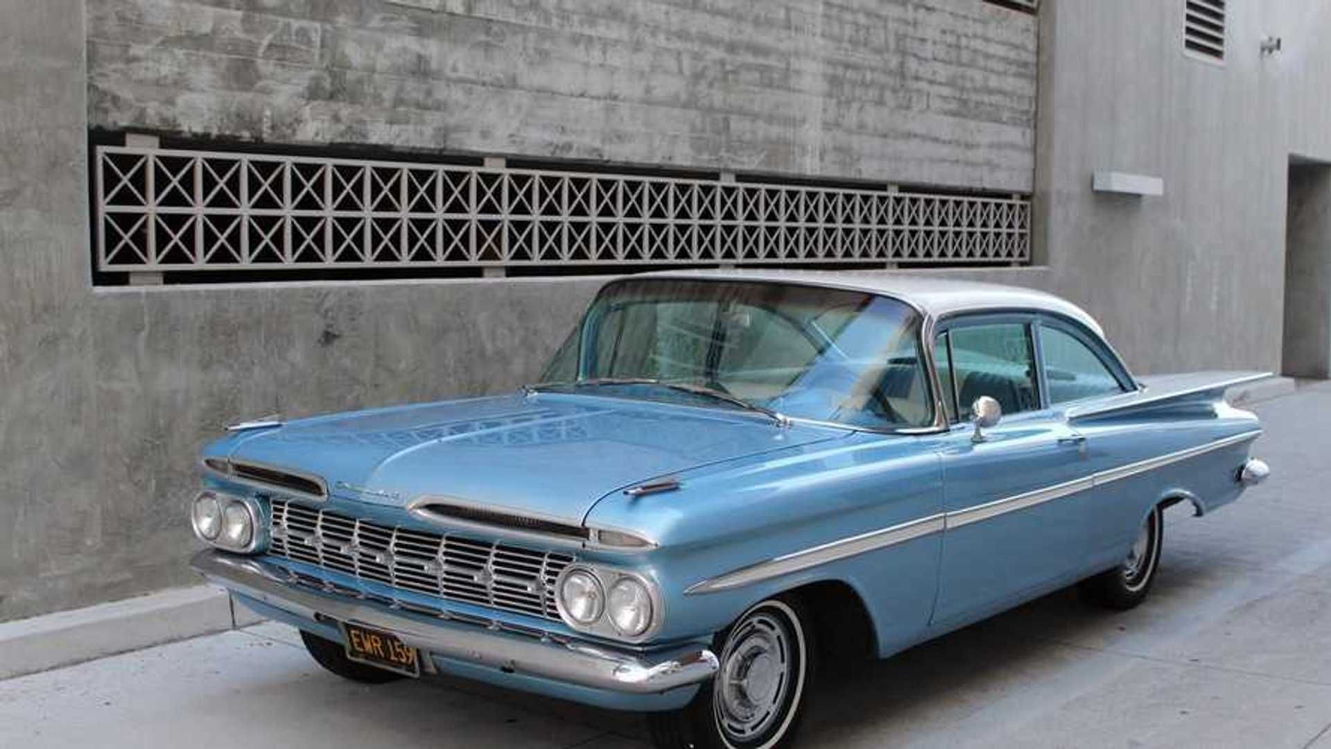 青夏、パルファ Cool Off Summer With A Frost Blue 1959 Chevrolet Bel Air