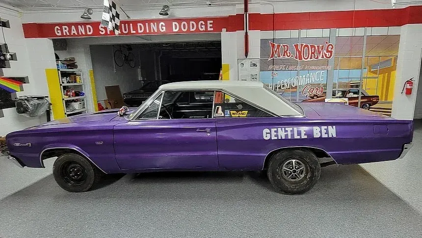the-mopar-that-shouldn-t-exist