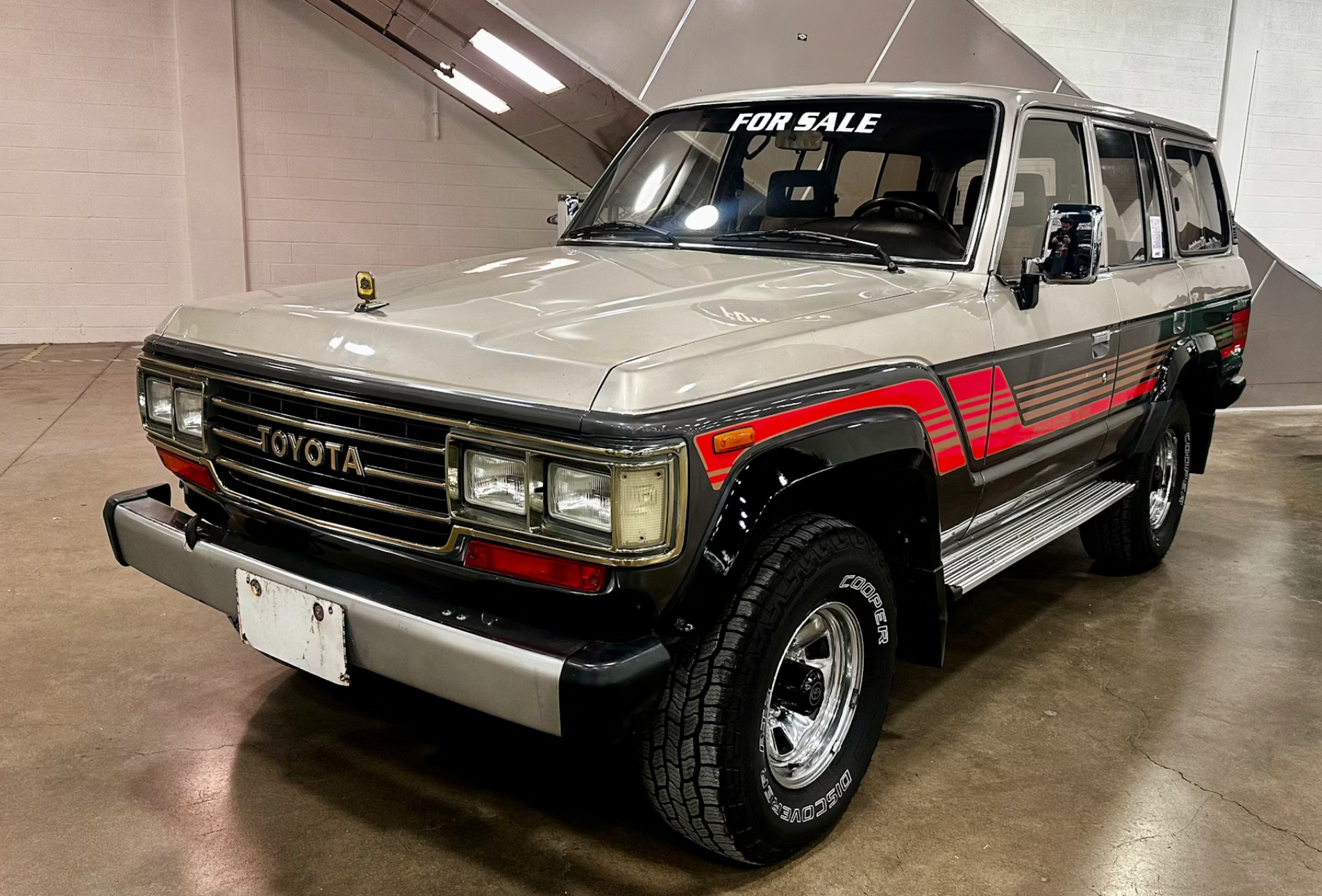 - 283 Lot 2色セット Cruiser Land 限定1セット　4台Toyota 1989 VX TD 2.5 II Cruiser Land Toyota ミニカー