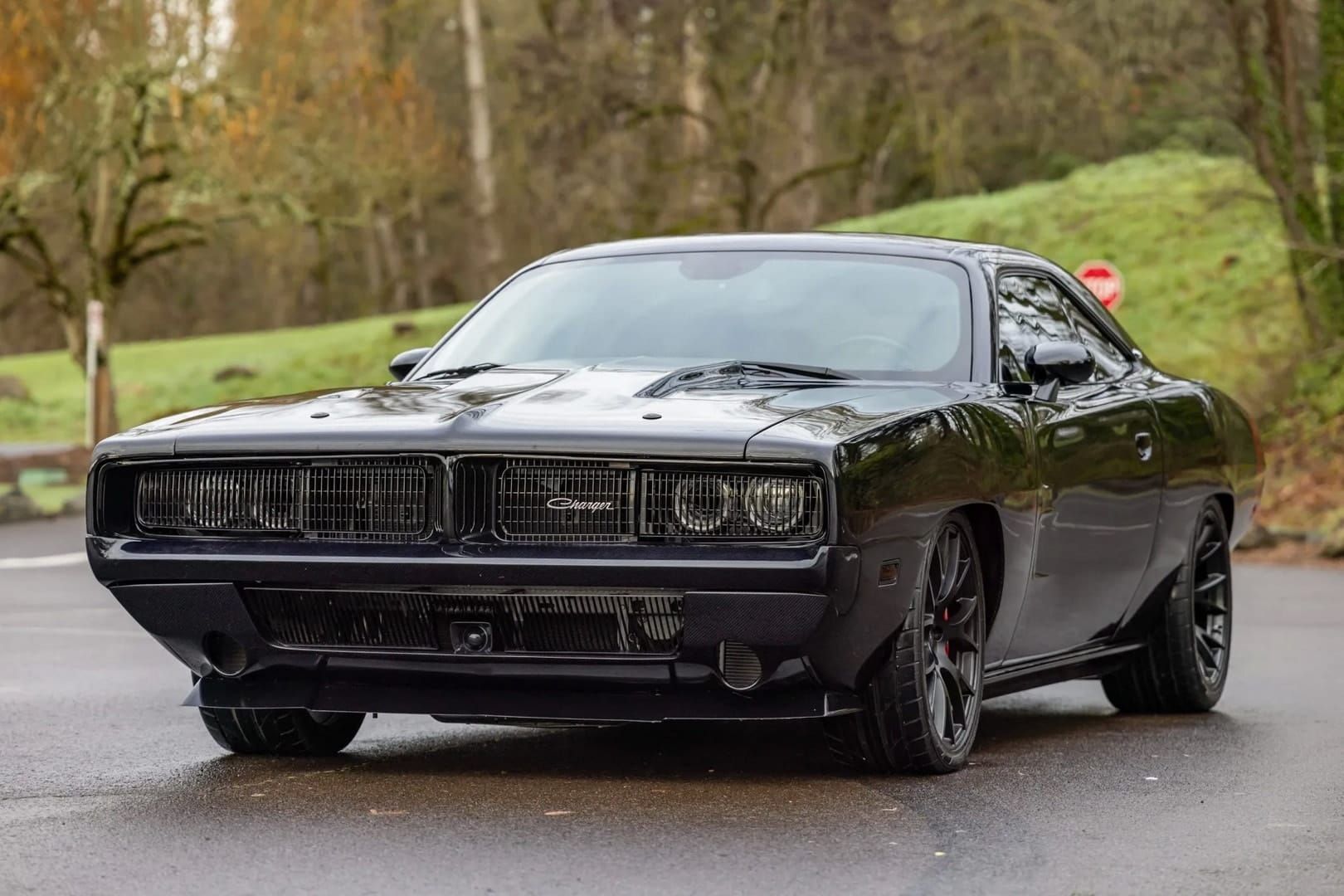 Retro-Styled Challenger Hellcat Channels 1969 Charger With Modern
