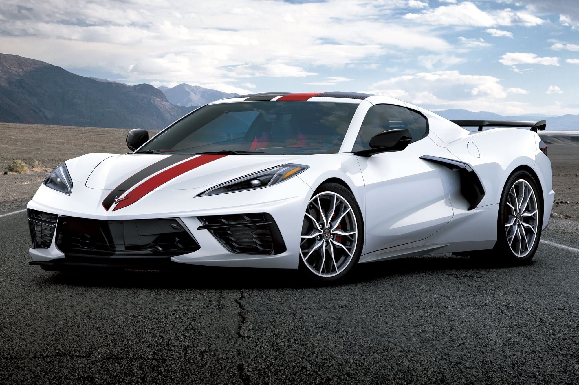 2026年 ホワイトデーコレクション・プルオーバー&パンツ 2026 Corvette America Anniversary Edition Debuts in Japan With