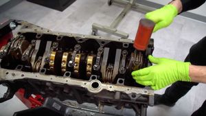 Why Is The 2JZ Engine So Strong? This Breakdown Shows Why