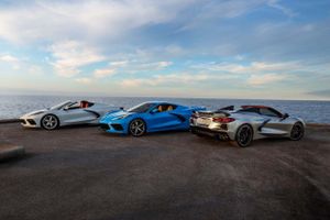 New Color, Stripe Options Give 2021 C8 Corvette Classic Racing Style