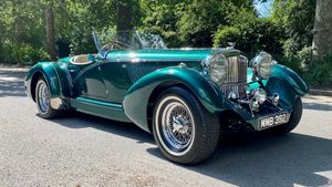 Bespoke 1950 Bentley Mk VI Special Is Automotive Artwork