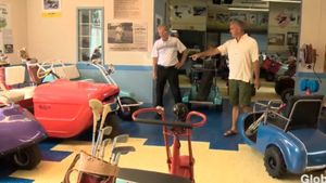 Canadian Man Has A Huge Collection Of Restored Vintage Golf Carts