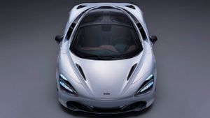Lil Wayne Got A 2020 McLaren 720S For His Birthday