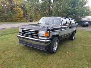 Facebook Oddity: 1990 Ford Centurion C350