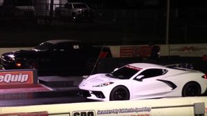 Watch A C8 In Slicks Race Several Other Cars