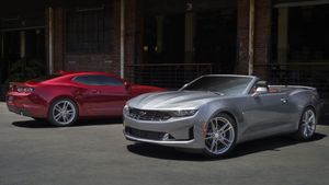 Teenager Scams Grocery Store To Buy A Camaro