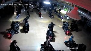 Thieves Swipe Harley Street Glide Specials From Dealership