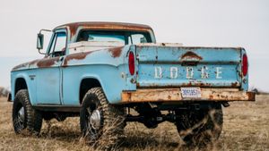 1968 Dodge Power Wagon Uses Hellcat Power