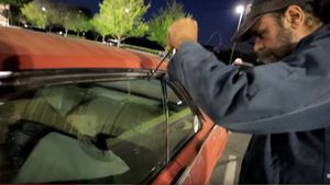 Stealing Classic Cars Is Unbelievably Easy