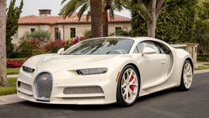 Bugatti Creates One-Off Chiron Hypercar