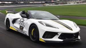 Chevy Unveils Indy 500 Pace Car C8 Corvette