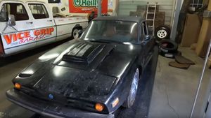 YouTuber Tries Reviving Dead 1974 Saab Sonett III