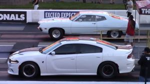 Hellcats Race A Chevy And Ford