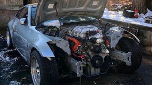 Facebook Find: 2004 Nissan 350Z Hellcat